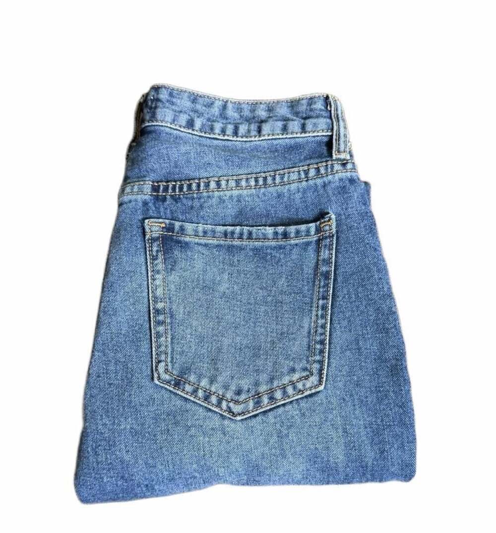 Forever 21 Women's Distressed Ripped High-Rise Straight Leg Blue Jeans Size 24